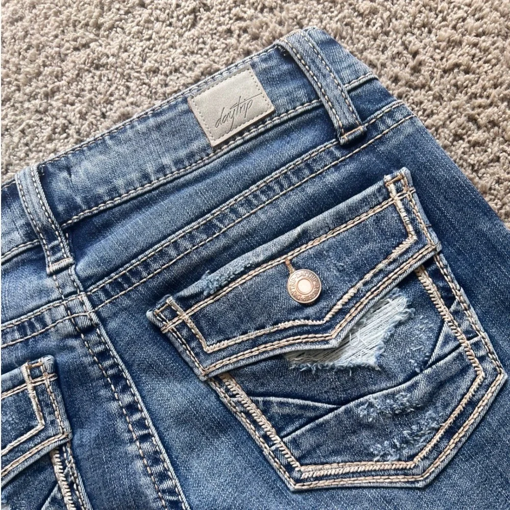 Daytrip Virgo Tailored Boot Jeans Womens 28XXL Blue Distressed - Picture 1 of 8